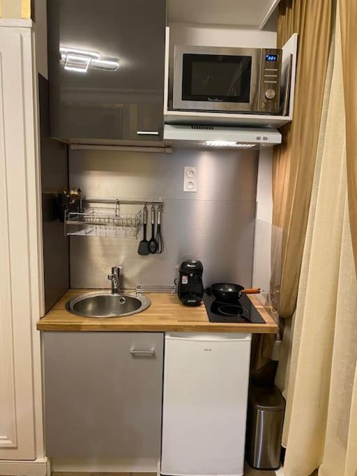 Premium Studio 2 Minutes Walk From Champs-Elysees Paris Eksteriør bilde