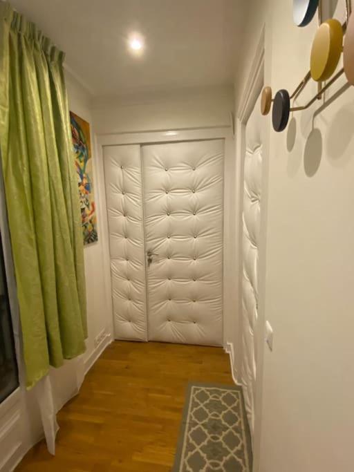 Premium Studio 2 Minutes Walk From Champs-Elysees Paris Eksteriør bilde